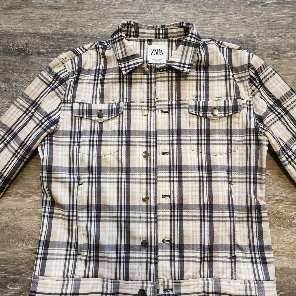 ZARA Button Down - Picture 2 of 4